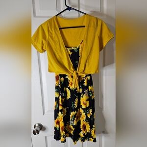 Women's Navy Sunflower Dress With Tie Front Yellow Wrap.  Size Small
